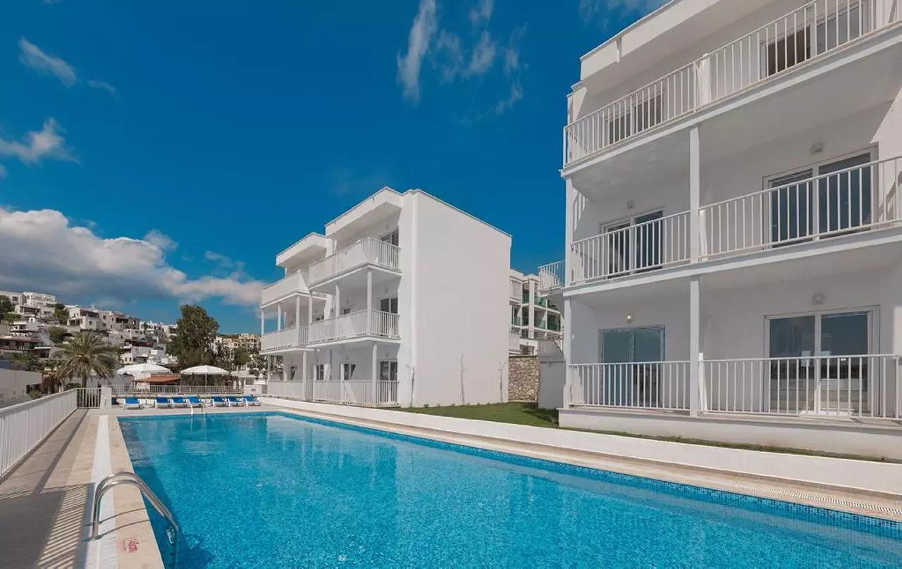 BODRUMBEACH_SHABAVIZ (15).jpg